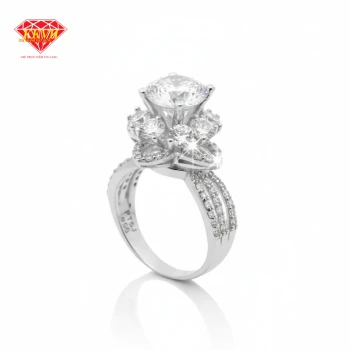 Nhẫn Đài Hoa Kiêu Hãnh